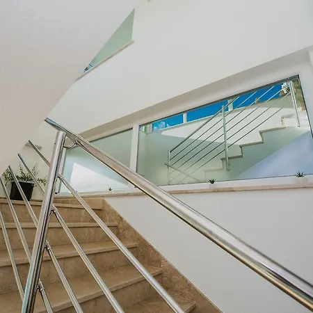 Monique Rogoznica (Sibenik-Knin)