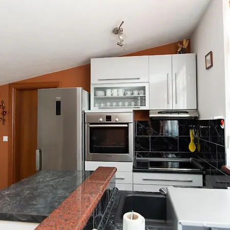 Monique Apartmán *