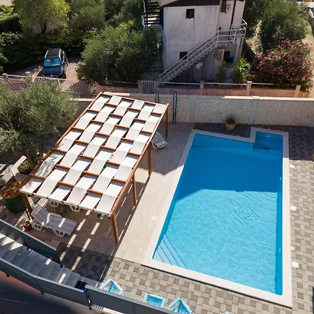 Monique Rogoznica (Sibenik-Knin)