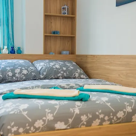 Monique * Rogoznica (Sibenik-Knin)