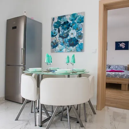 Monique Appartement *