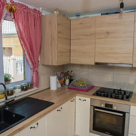 Monique * Rogoznica (Sibenik-Knin)