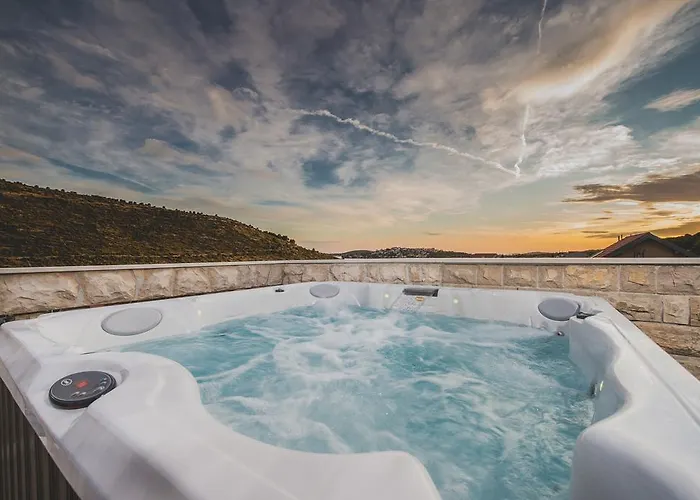 Monique * רוגוזניצה